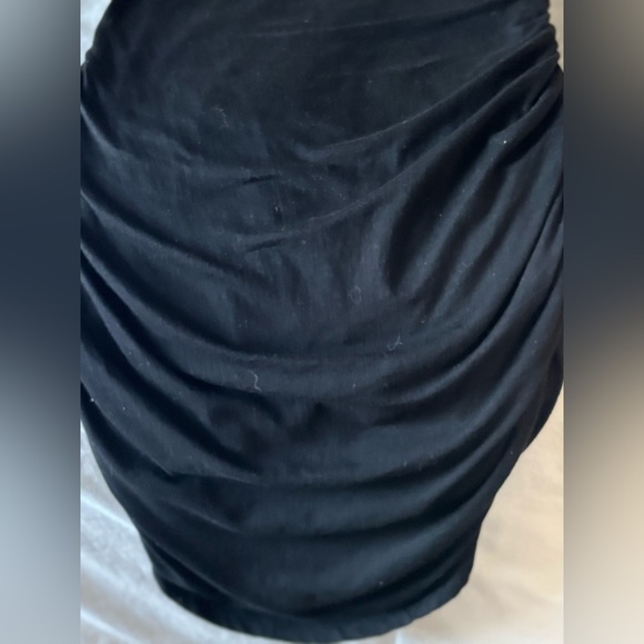 VELVET by Graham&Spencer Lg Black MidiRuche Straps w/cap sleeve- GUC - Picture 5 of 9